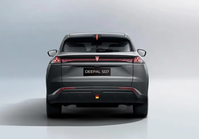 צ'אנגאן דיפאל S07 מאחורה